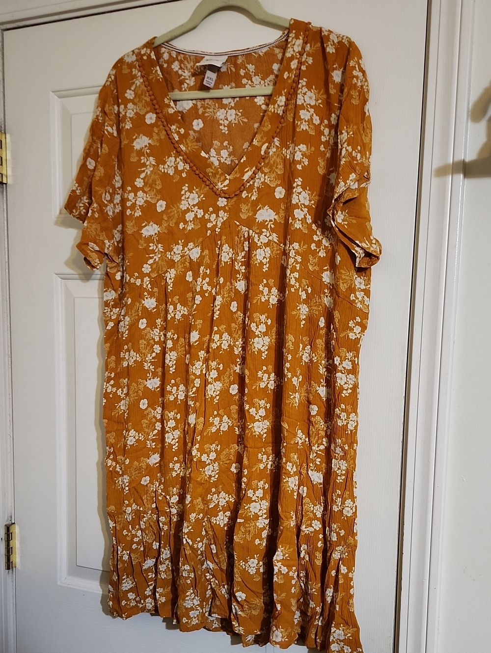 Knox Rose Mustard Floral V-Neck Midi Dress NWOT